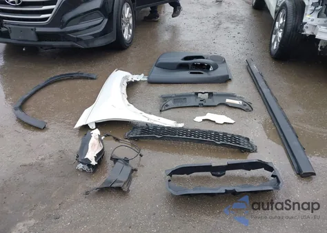 2024 Honda Hr-V Awd Lx из США, поврежденный, VIN 3CZRZ2H31RM704168